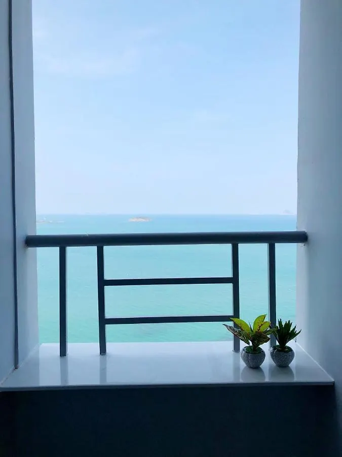 Iseaview Nha Trang Beach Apartment